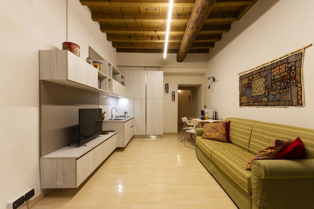 Garden Apartment - Smart Holiday Мантуя Экстерьер фото